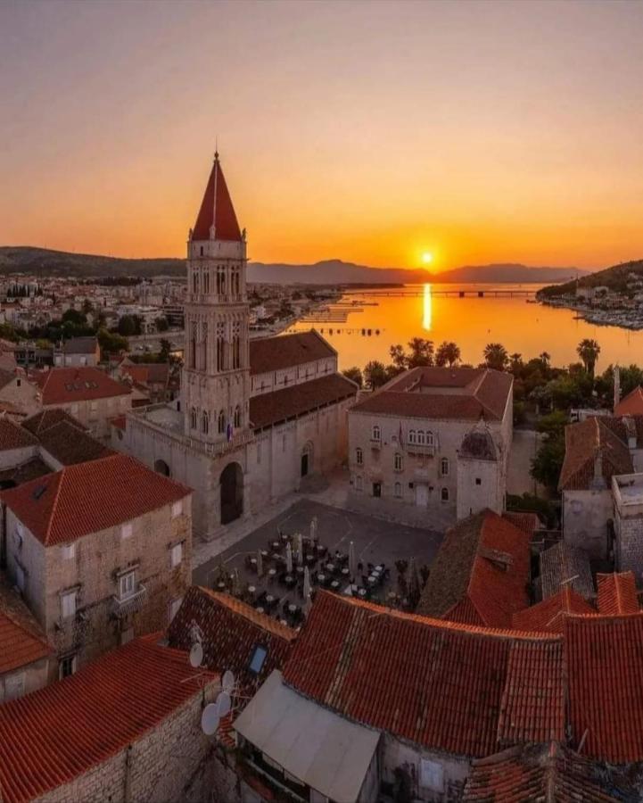 Apartman Misura Trogir Exterior foto